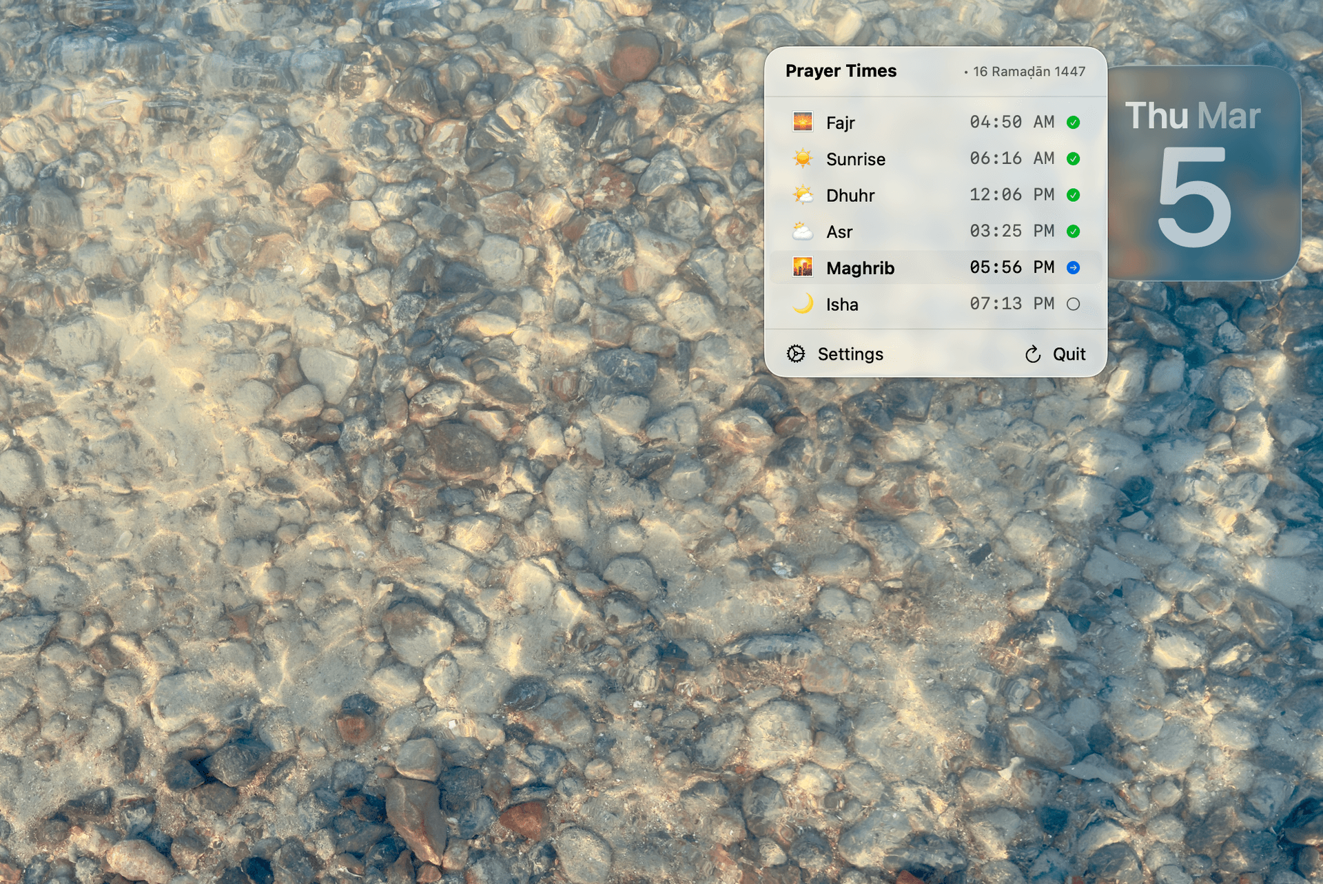 PrayerTime app showing prayer times in the menu bar